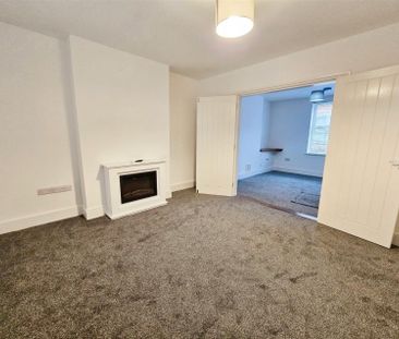 1 Bedroom Flat to Rent in Montague Street, Rushden, Northants, NN10 - Photo 4