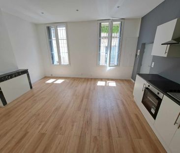 Location Appartement 2 pièces 40m² NIMES 30000 - Photo 1