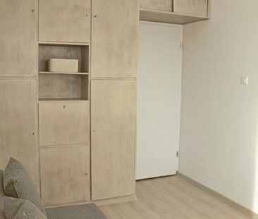 Warszawa, Śródmieście, Aleja Armii Ludowej – zdjęcie 4