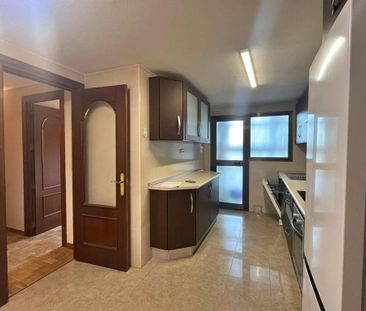 5 room luxury Flat for rent in Málaga, Spain - Photo 4