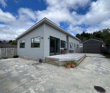 Wainuiomata 3 Bedrooms - Photo 3