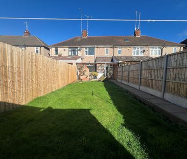 Terraced House to rent on - Photo 1