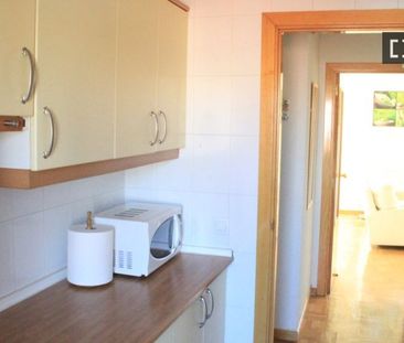4 room luxury Apartment for rent in Madrid, Spain - Photo 2