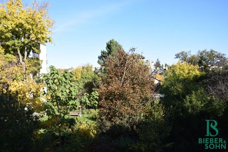 Eleganter "Retro-Style" - Großzügige, sonnige, ruhige Wohnung mit Süd-Loggia! 2 Garagenplätze! - Photo 4