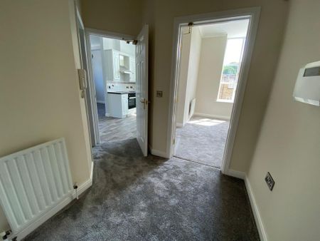 1 bedroom flat to rent - Photo 5
