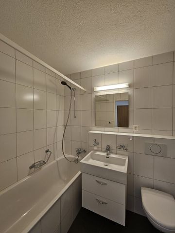 Sanierte Wohnung im Herzen von Zürich-Affoltern - Photo 3