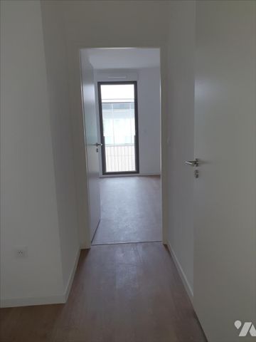 A LOUER - REIMS Quartier BOULINGRIN - Dans Résidence F2 de 40m² avec Loggia - Photo 3