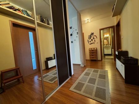PONUKA moderného 2-izb. bytu v uzavretom areáli - Photo 3