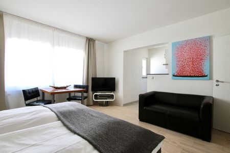 Modern möbliertes Apartment mit Aufzug im Herzen von Köln - Foto 5