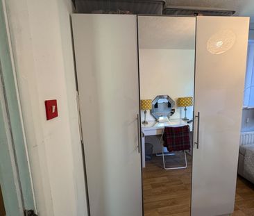 Room in a Shared House, Spindlewood Close, SO16 - Photo 2