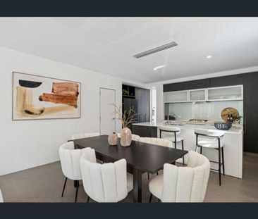 Light-Filled Unfurnished 3 Bedroom, 3 Bathroom Townhouse in Subiaco - Photo 5