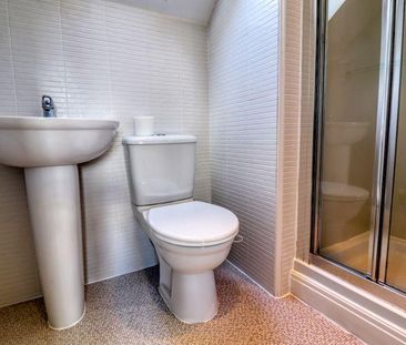 3 bedroom terraced house to rent - Photo 6