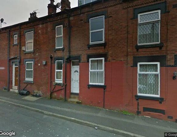 2 Bed Terraced House, Clark Mount, LS9 - Photo 1