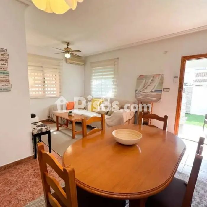 Chalet en alquiler en Torrevieja - Foto 1
