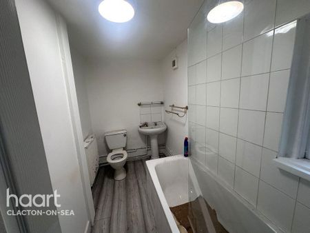 3 bedroom bungalow to rent - Photo 3