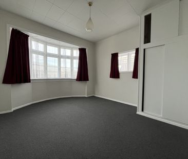 60 Martin Street, Wallaceville - Photo 4