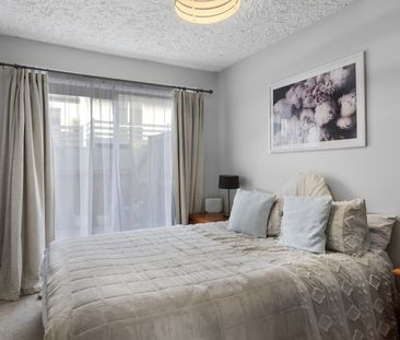 Great location to city centre 1-Bedroom Flat - Photo 6