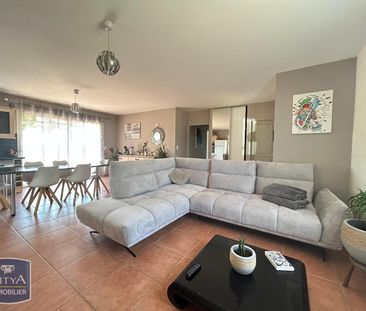 Location Maison 4 pièces 93m² MONCLAR DE QUERCY 82230 - Photo 2