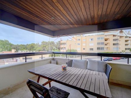 1 room luxury Flat for rent in Cascais e Estoril, Portugal - Photo 3