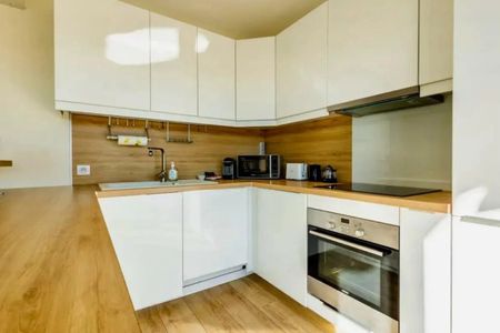 Location appartement meublé 2 pièces 47 m² - Photo 3