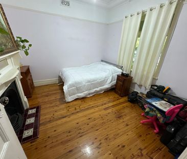 Willoughby - Photo 4