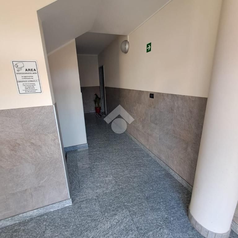 Monolocale in affitto - Photo 2