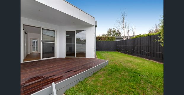 For inspection details please contact : Adriana McDonald : amcdonald@hodges.com.au - Photo 1