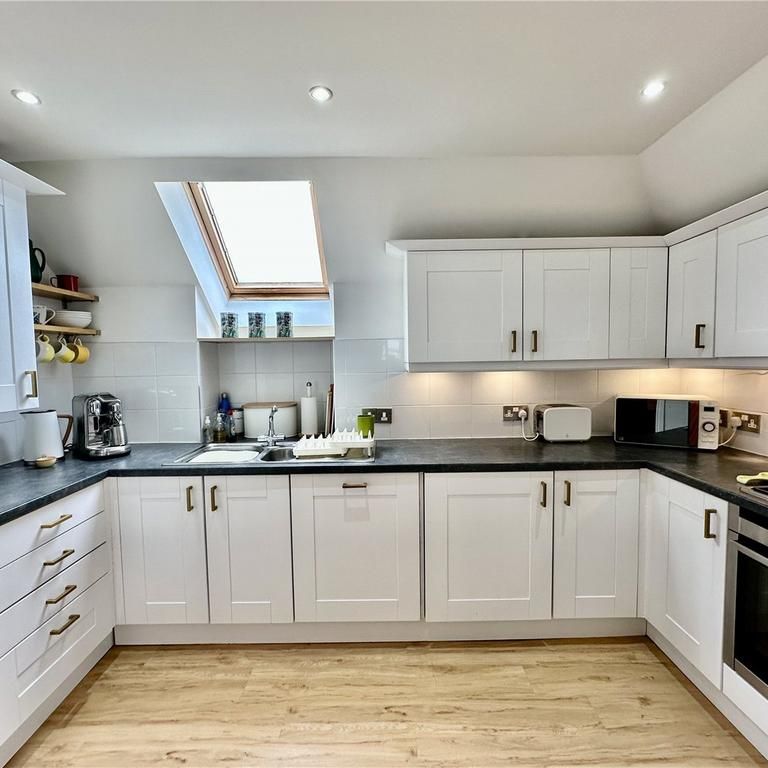 4 bedroom penthouse to rent - Photo 1