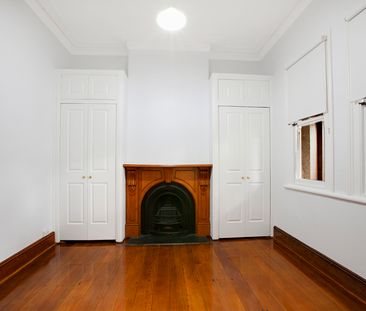 Enmore Road at your doorstep - Photo 5