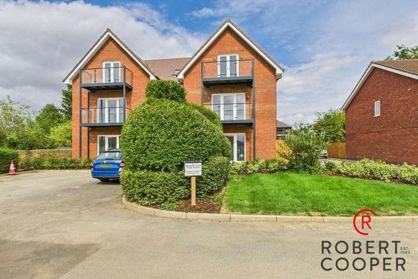Blackmore Way, Uxbridge, UB8 - Photo 1