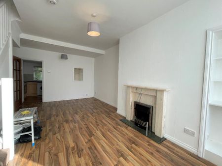 2 bedroom terraced house to rent - Photo 2