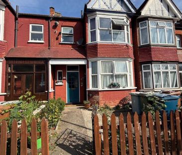 3 bedroom terraced house to rent - Photo 3