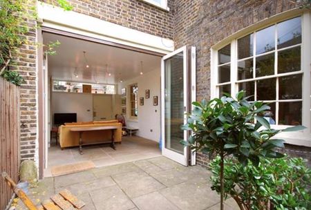 3 Bed Detached House, Rectory Grove, SW4 - Photo 3