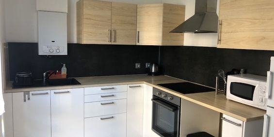 Location Appartement 3 pièces 59m² MONT ST AIGNAN 76130 - Photo 3