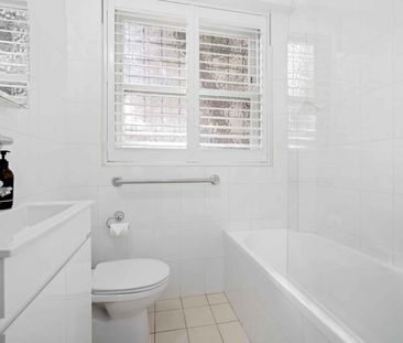 2/22 Greenoaks Avenue Darling Point - Photo 1