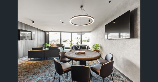 6 STAR FACILITY LIVING - Photo 1