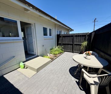 Unit 2, 8 Heretaunga Avenue, Onehunga, Auckland - Photo 3