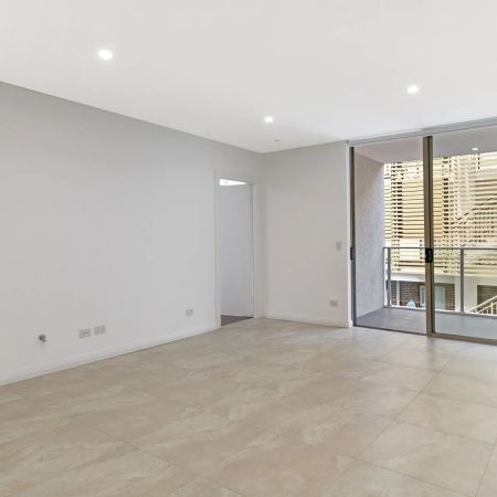 Impressive One Bedroom Executive Living - Photo 3