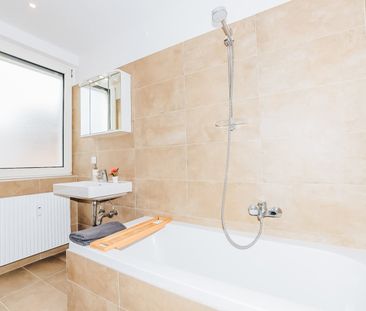 WOW I MODERN SANIERT I OFFENE KÜCHE I 4. STOCK MIT LIFT I BADEWANNE... - Foto 5