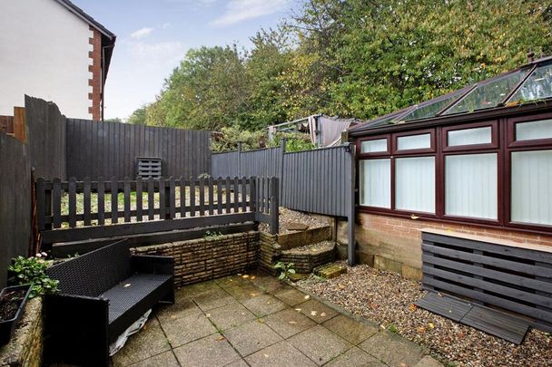 2 bedroom terraced house to rent - Photo 1