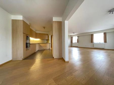 Appartement te huur - Foto 2