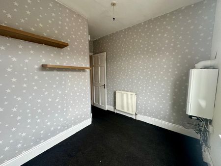 3 bedroom terraced house to rent - Photo 2