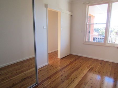 1/20 England Street, West Wollongong, NSW 2500 - Photo 3