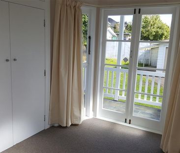 ONEHUNGA - 4 Bdrm/2 Bathroom Family Home - Photo 1