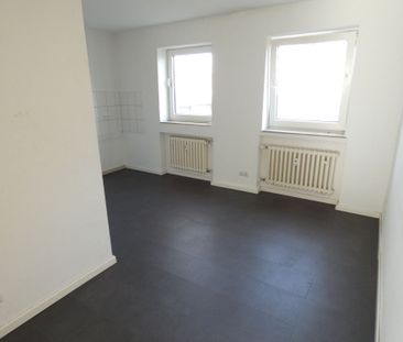 Hervorragende Erdgeschoss-Wohnung mit Balkon - Photo 3
