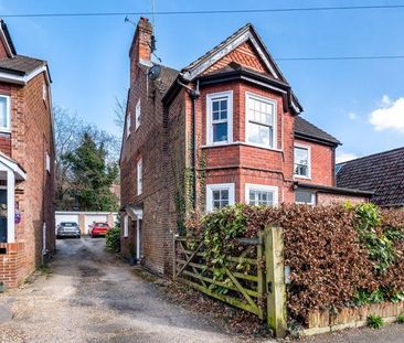 3 bedroom maisonette to rent - Photo 4