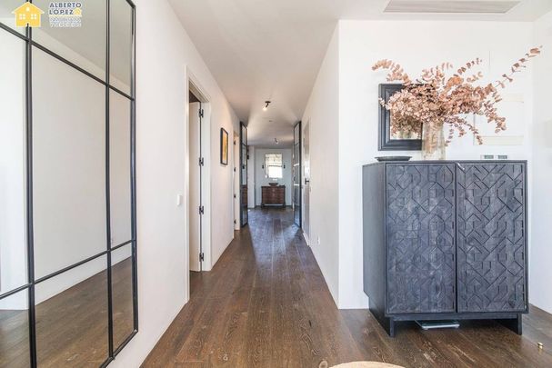 2 room luxury Apartment for rent in Alicante, Spain - Photo 1