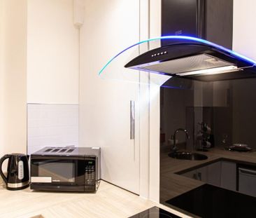 1 bedroom flat to rent - Photo 2