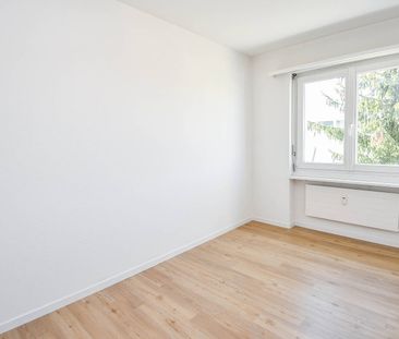 Schöne Wohnung mit sehr grosser Terrasse - Foto 3