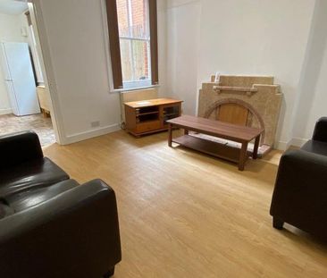 4 bedroom house to rent - Photo 1